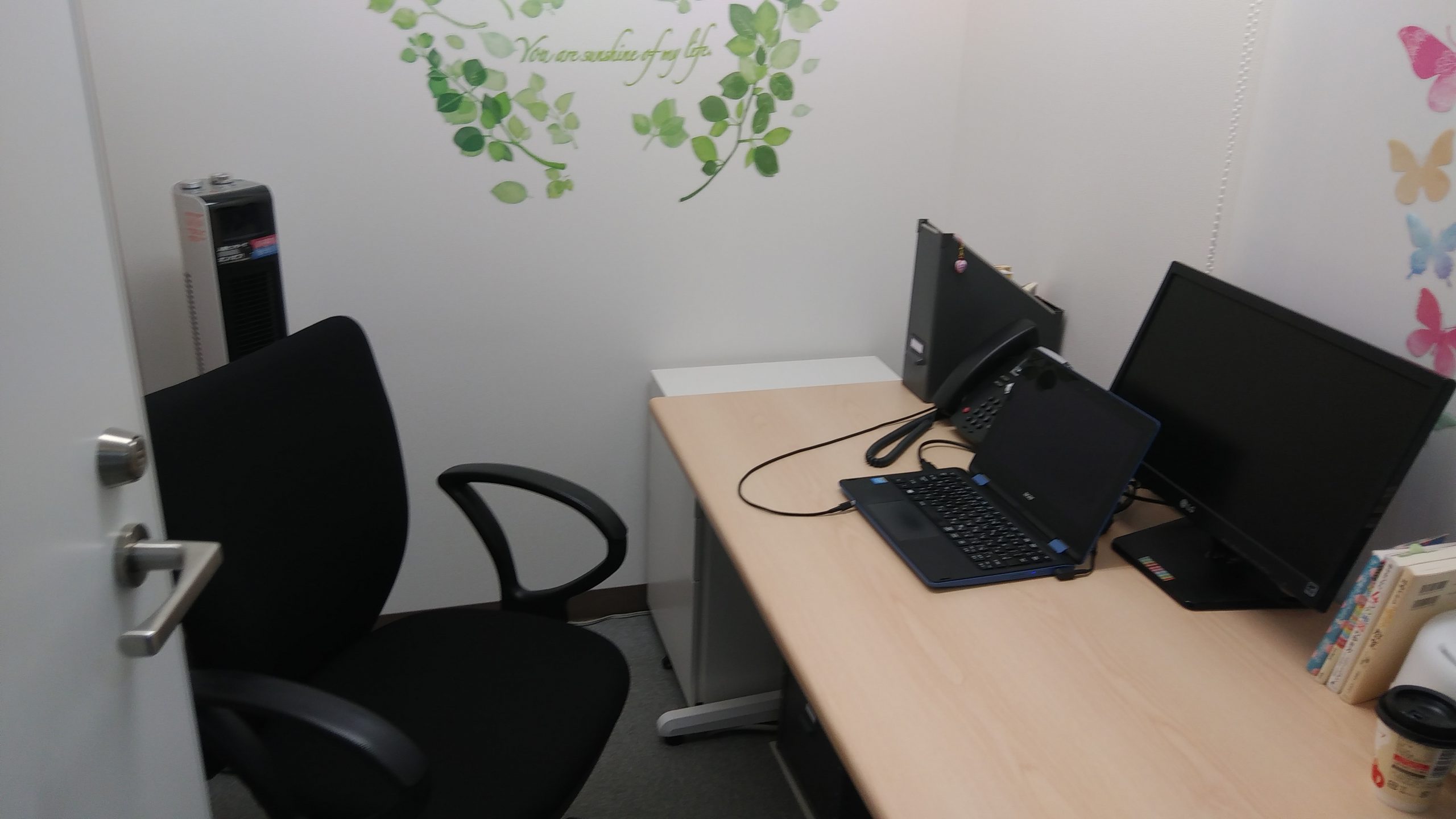 横浜結婚STORYのオフィス内観